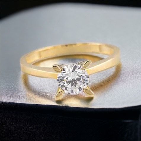 Badem Tırnaklı Tektaş Yüzük