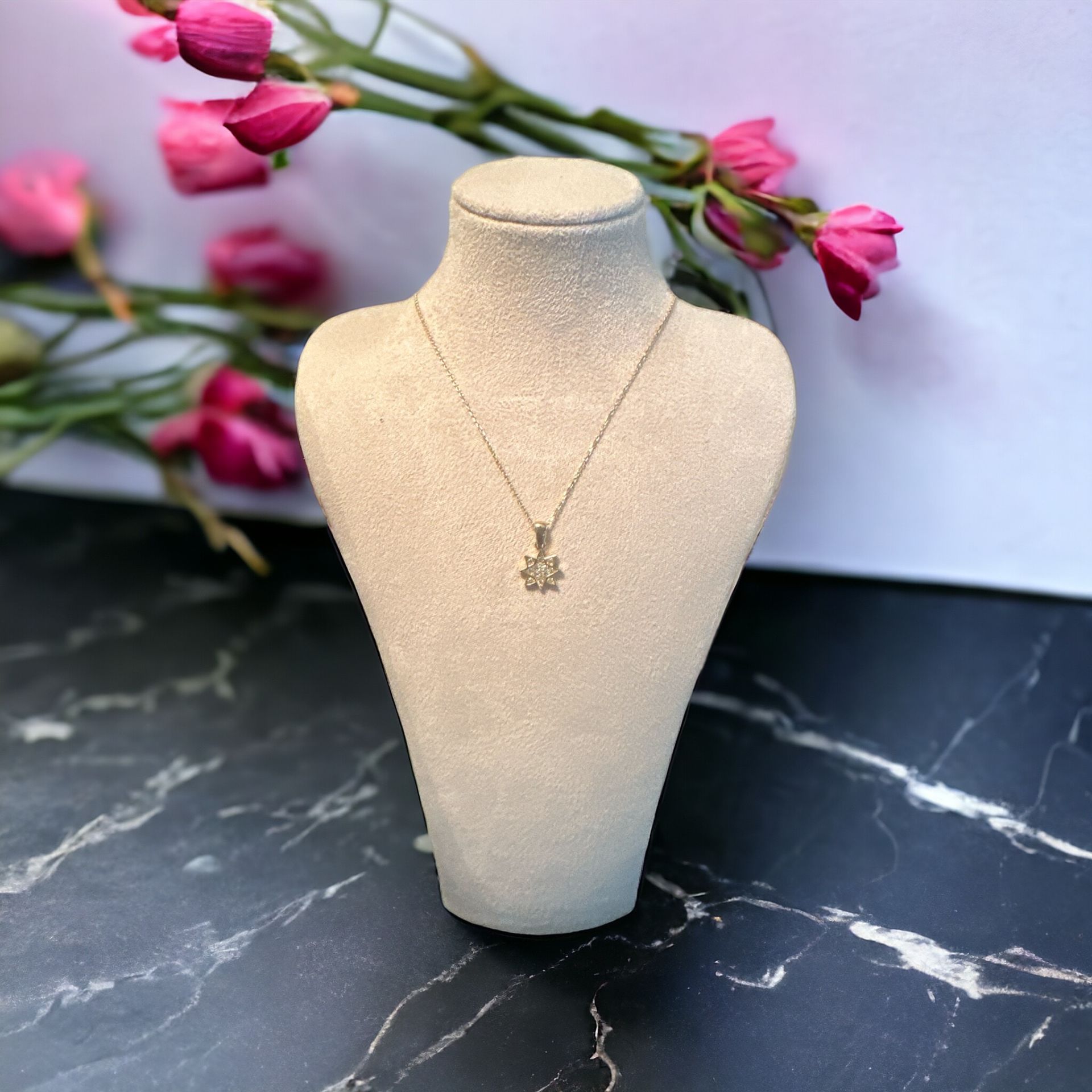 Yıldızlı İnce Kolye