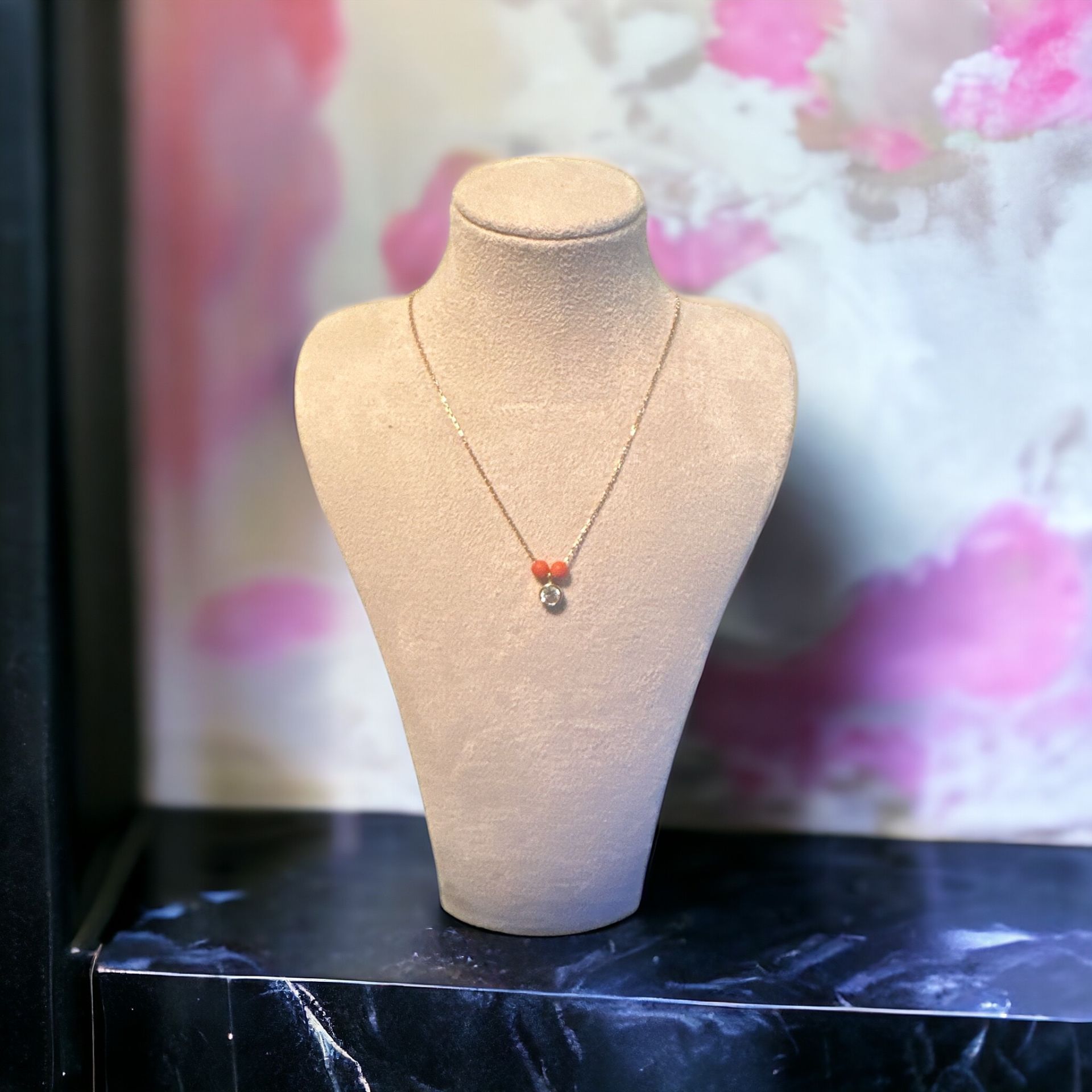 Turuncu Toplu Tektaş Kolye