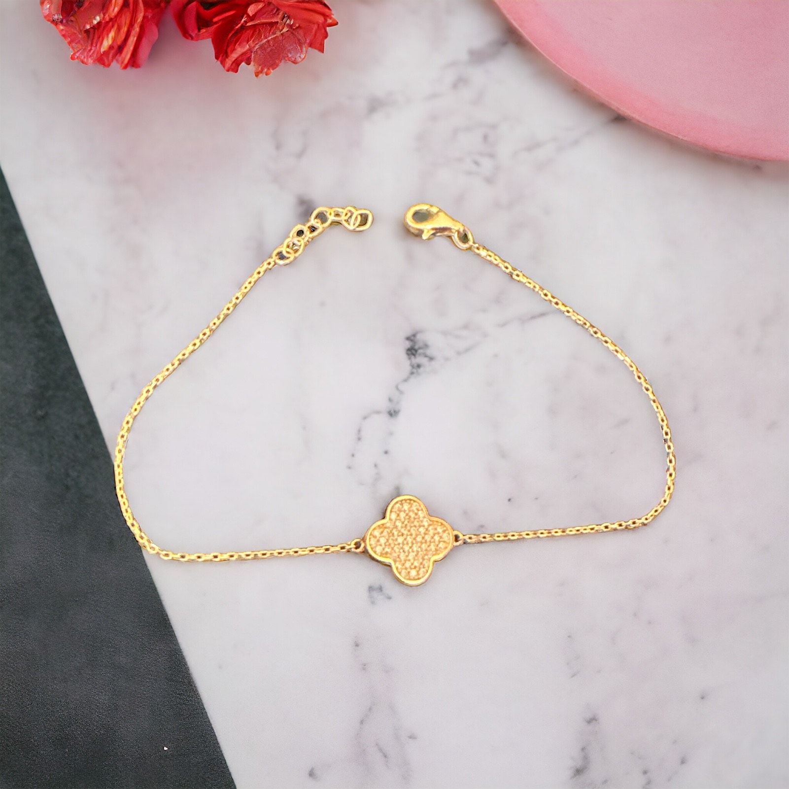 Şans Figürlü İnce Bileklik