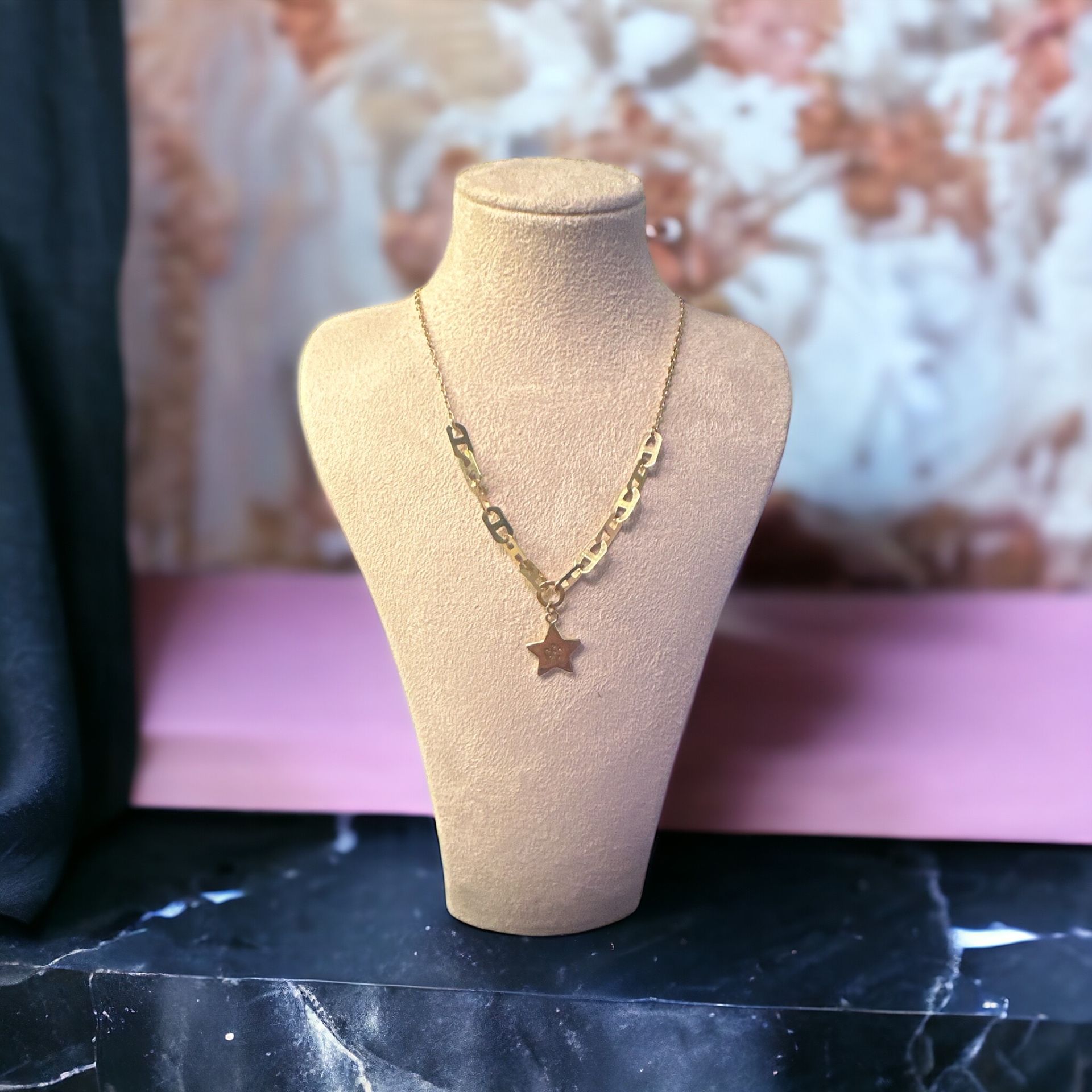 Yıldızlı Tasarım Kolye