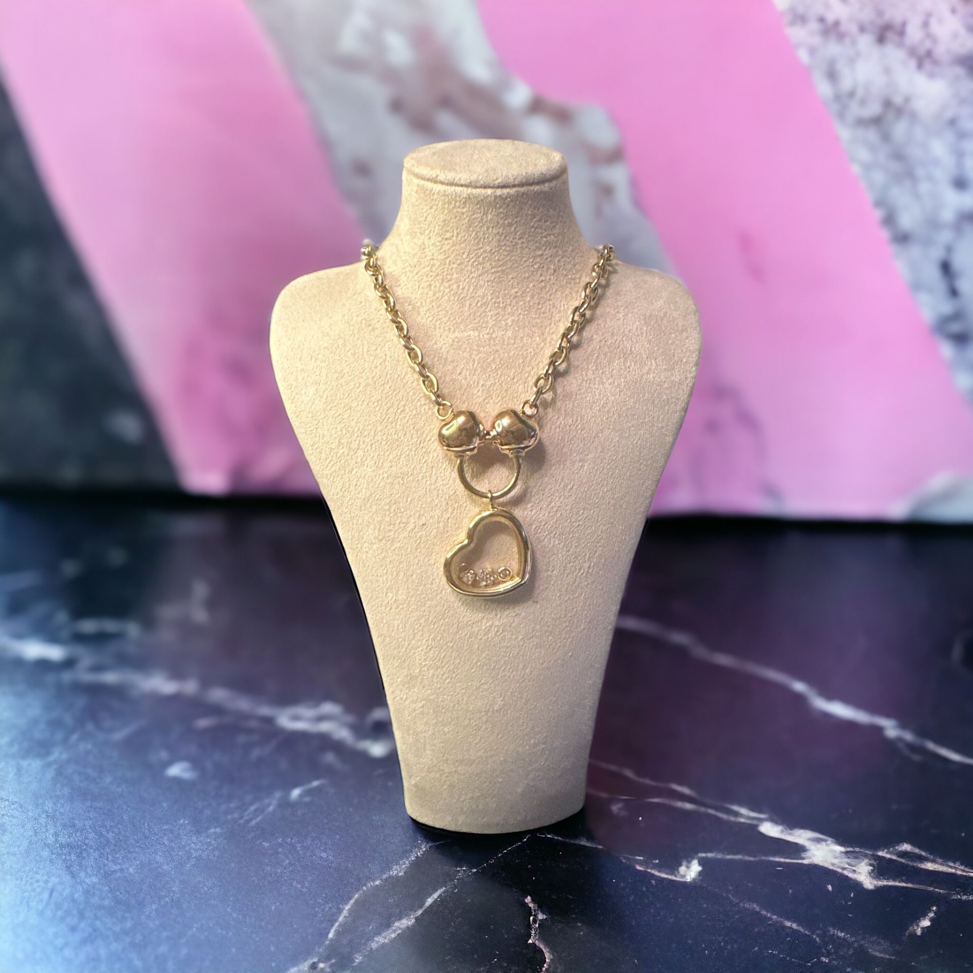 Kalpli Tasarım Kolye