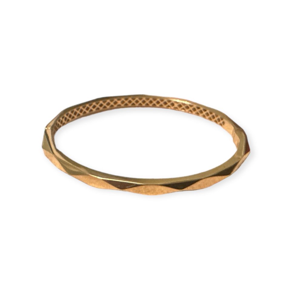 İnce Tasarım Kelepçe