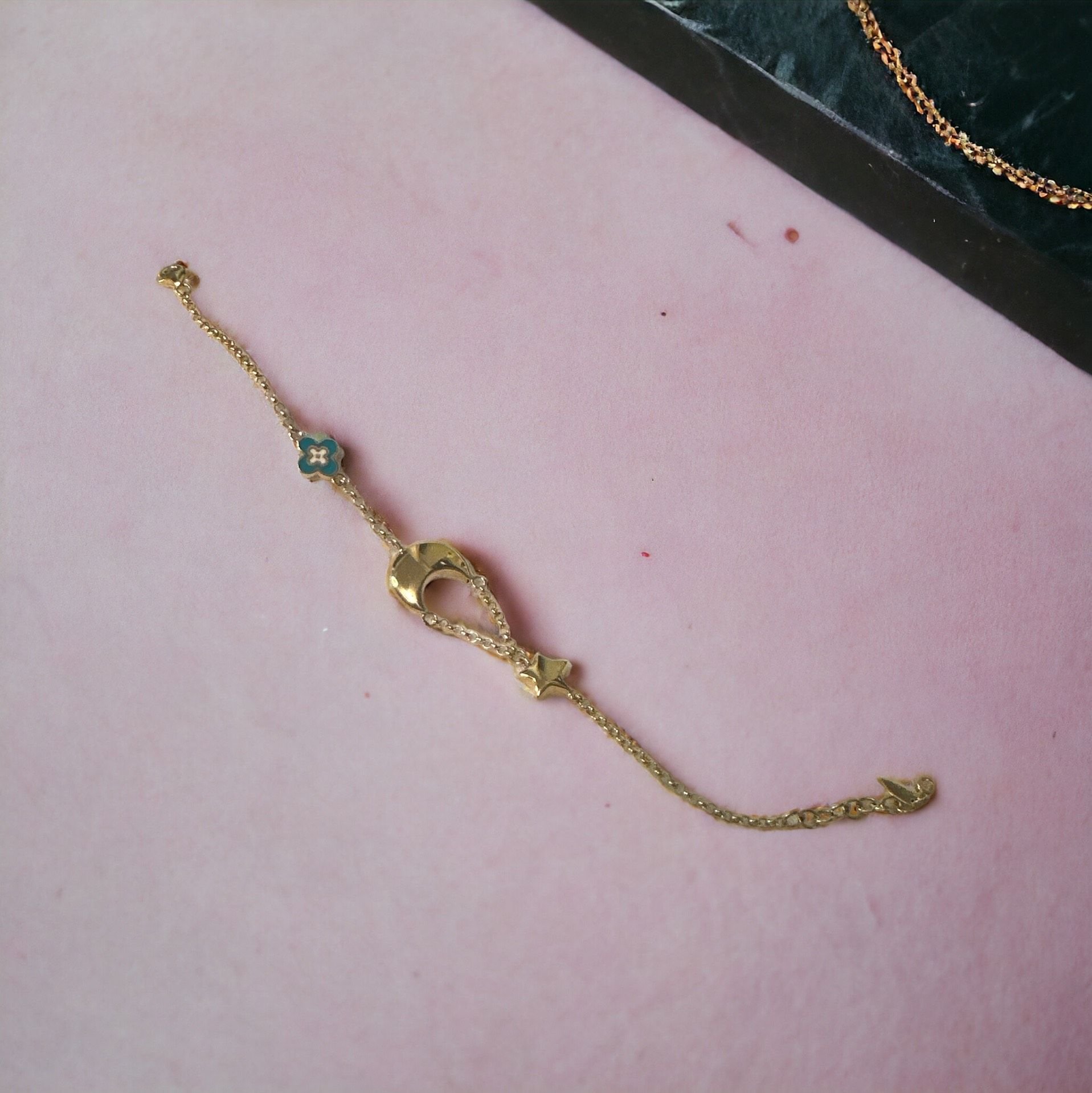 Ay ve Yıldız Detaylı Bileklik