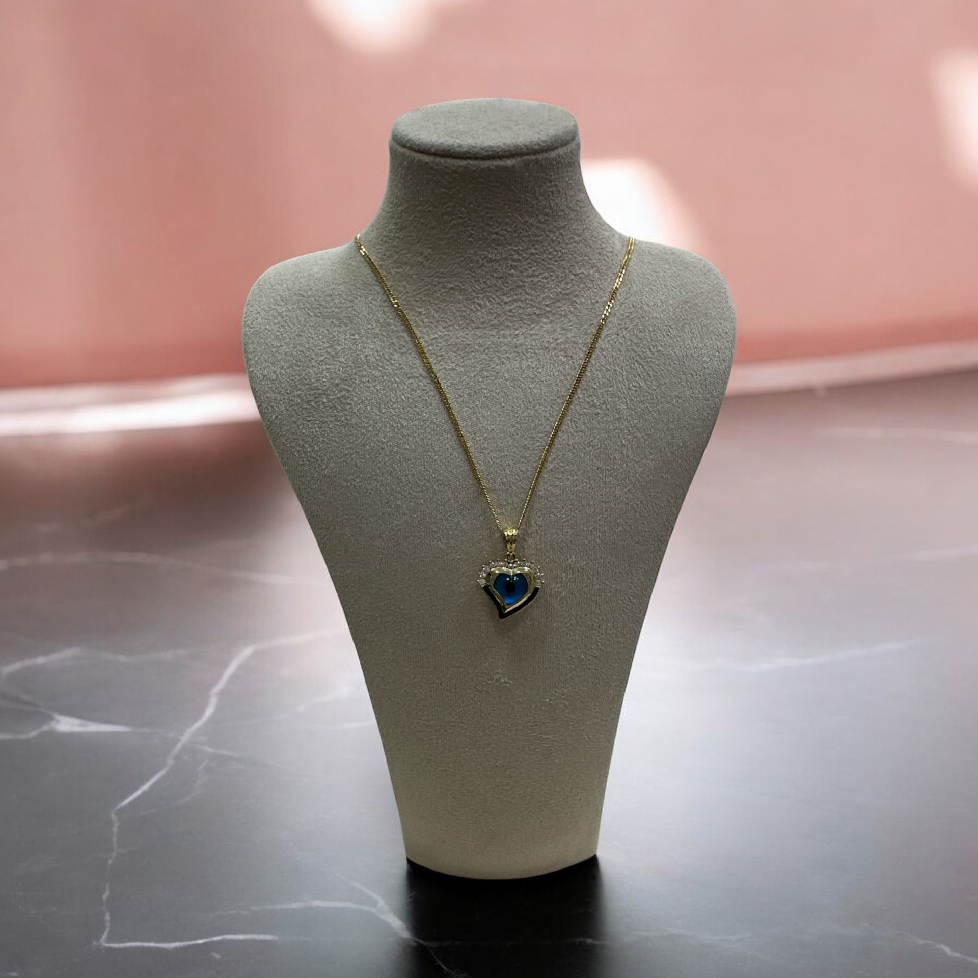 Kalpli Göz Boncuklu Kolye